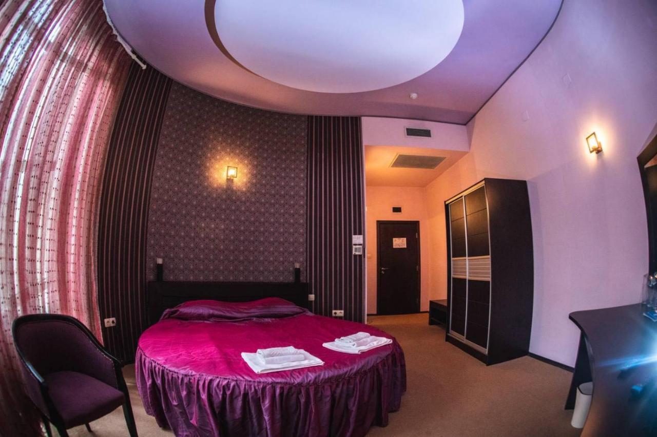 Hotel Ezeroto Sztara Zagora Kültér fotó