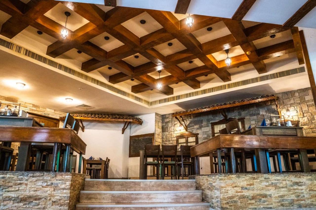Hotel Ezeroto Sztara Zagora Kültér fotó