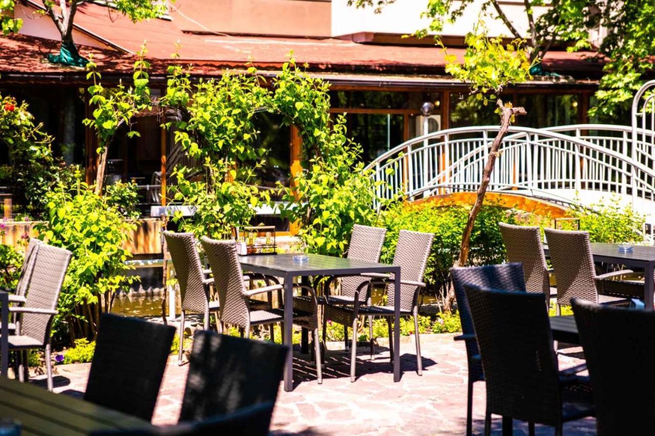 Hotel Ezeroto Sztara Zagora Kültér fotó