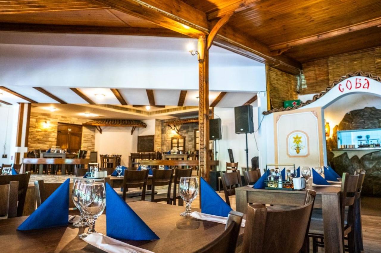 Hotel Ezeroto Sztara Zagora Kültér fotó