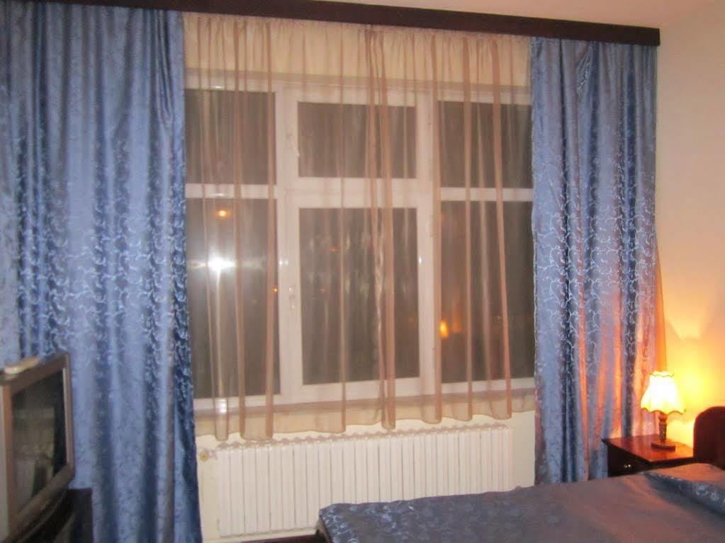 Hotel Ezeroto Sztara Zagora Kültér fotó